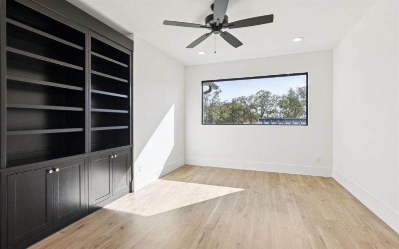 200 Dan Russell Bend, Weatherford, TX 76087, 4 Bedrooms Bedrooms, ,5 BathroomsBathrooms,Residential,For Sale,200 Dan Russell Bend,0,21096831