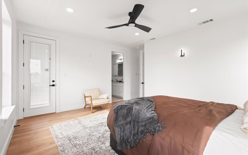 5204 Gibson Drive, The Colony, TX 75056, 4 Habitaciones Habitaciones , ,5 BañosBaños,Residential,En Venta,5204 Gibson Drive,0,21096905