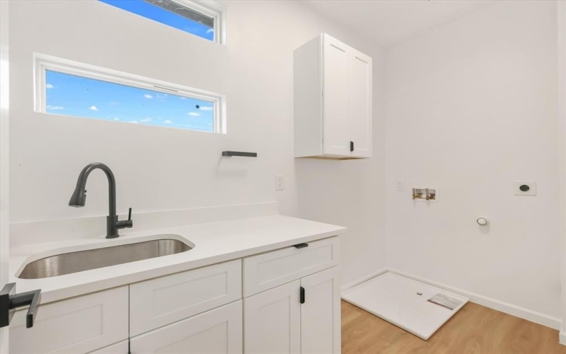 5204 Gibson Drive, The Colony, TX 75056, 4 Habitaciones Habitaciones , ,5 BañosBaños,Residential,En Venta,5204 Gibson Drive,0,21096905