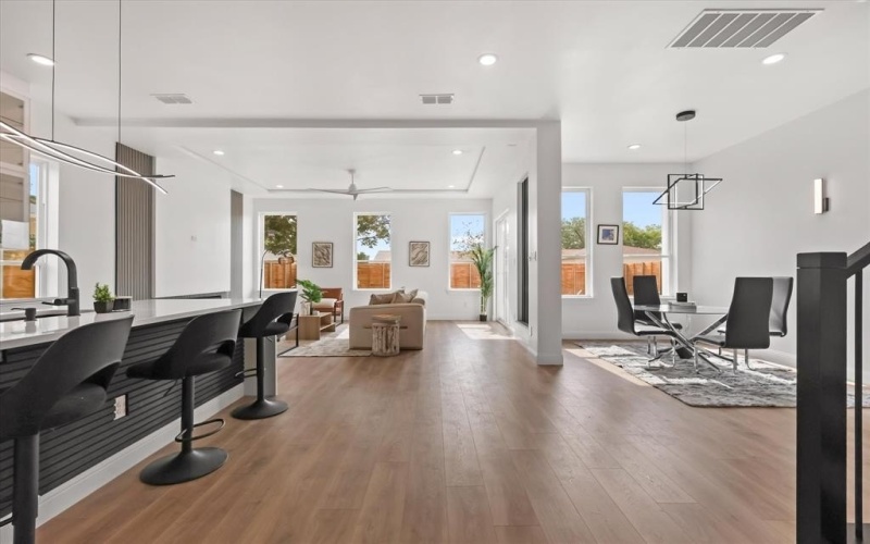 5204 Gibson Drive, The Colony, TX 75056, 4 Habitaciones Habitaciones , ,5 BañosBaños,Residential,En Venta,5204 Gibson Drive,0,21096905