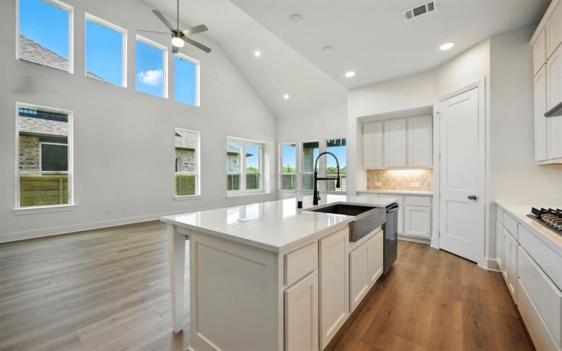 8409 Peach Street, Justin, TX 76247, 4 Habitaciones Habitaciones , ,3 BañosBaños,Residential,En Venta,8409 Peach Street,0,21097008