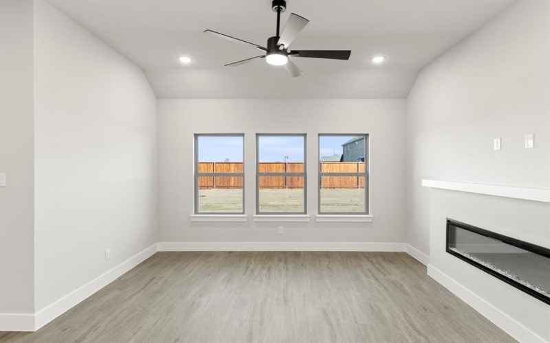 2360 Bell Way, Forney, TX 75126, 4 Habitaciones Habitaciones , ,2 BañosBaños,Residential,En Venta,2360 Bell Way,0,21097022