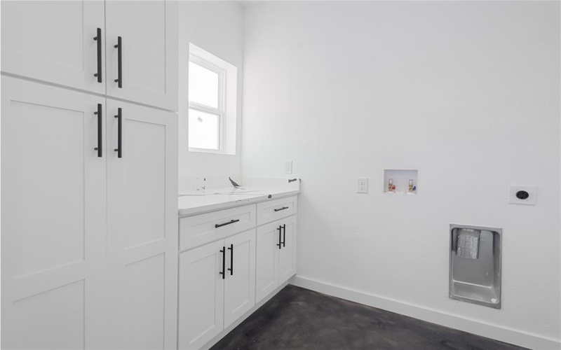 131 Stillmeadow Way, Whitney, TX 76692, 3 Bedrooms Bedrooms, ,2 BathroomsBathrooms,Residential,For Sale,131 Stillmeadow Way,0,21097154