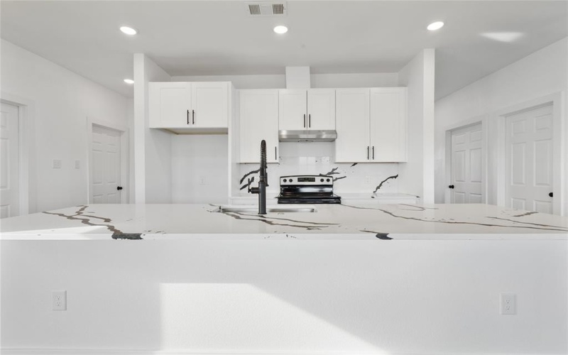 131 Stillmeadow Way, Whitney, TX 76692, 3 Bedrooms Bedrooms, ,2 BathroomsBathrooms,Residential,For Sale,131 Stillmeadow Way,0,21097154