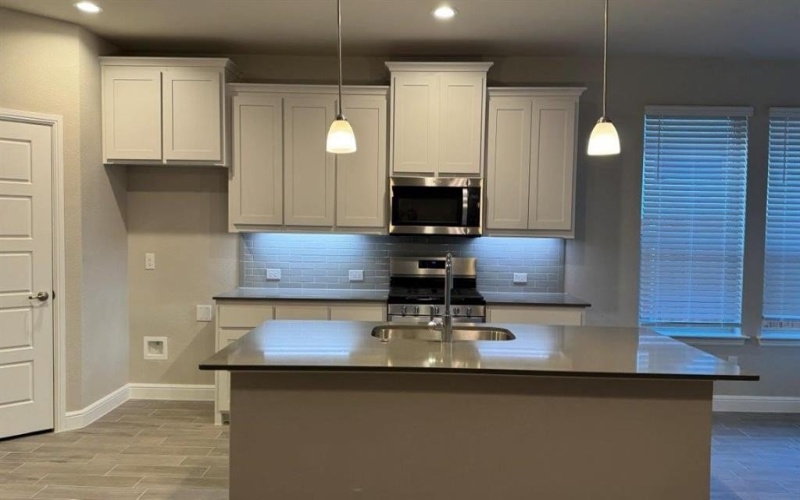 15028 GREEN BLUFF Drive, Fort Worth, TX 76008, 4 Bedrooms Bedrooms, ,2 BathroomsBathrooms,Residential,For Sale,15028 GREEN BLUFF Drive,0,21097203