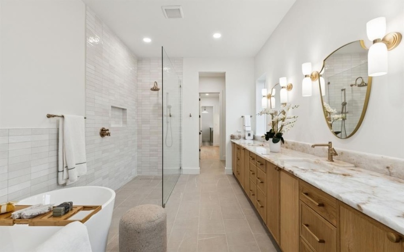 2026 Euclid Avenue, Dallas, TX 75206, 5 Habitaciones Habitaciones , ,6 BañosBaños,Residential,En Venta,2026 Euclid Avenue,0,21097231