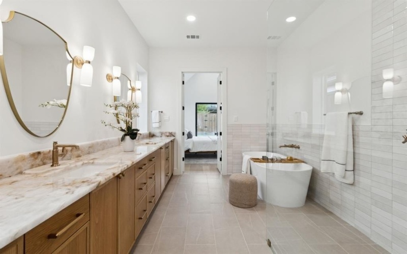 2026 Euclid Avenue, Dallas, TX 75206, 5 Habitaciones Habitaciones , ,6 BañosBaños,Residential,En Venta,2026 Euclid Avenue,0,21097231