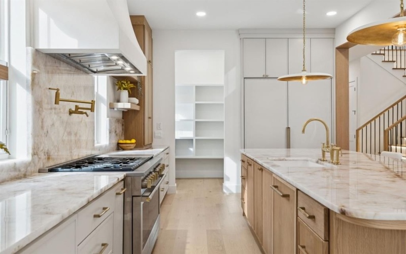 2026 Euclid Avenue, Dallas, TX 75206, 5 Habitaciones Habitaciones , ,6 BañosBaños,Residential,En Venta,2026 Euclid Avenue,0,21097231