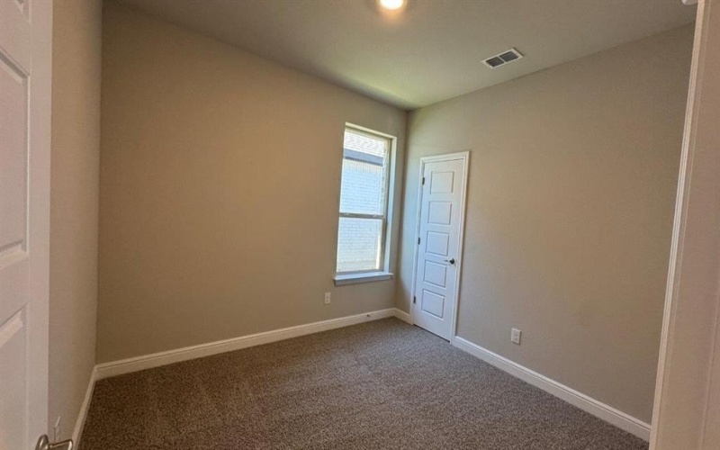 15072 GREEN BLUFF Drive, Fort Worth, TX 76008, 4 Bedrooms Bedrooms, ,2 BathroomsBathrooms,Residential,For Sale,15072 GREEN BLUFF Drive,0,21097307