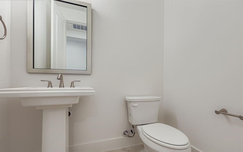 1817 Flowerfield Lane, Mansfield, TX 76063, 4 Bedrooms Bedrooms, ,2 BathroomsBathrooms,Residential,For Sale,1817 Flowerfield Lane,0,21097421