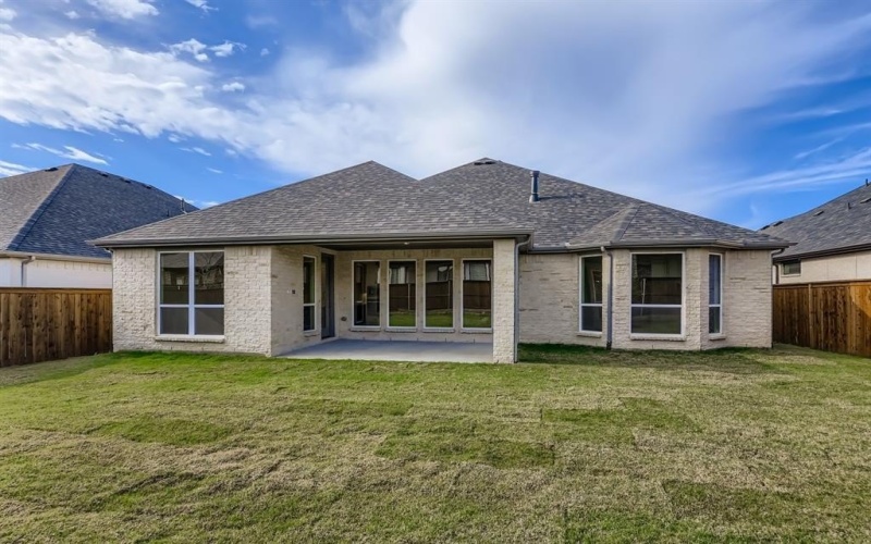 1817 Flowerfield Lane, Mansfield, TX 76063, 4 Bedrooms Bedrooms, ,2 BathroomsBathrooms,Residential,For Sale,1817 Flowerfield Lane,0,21097421