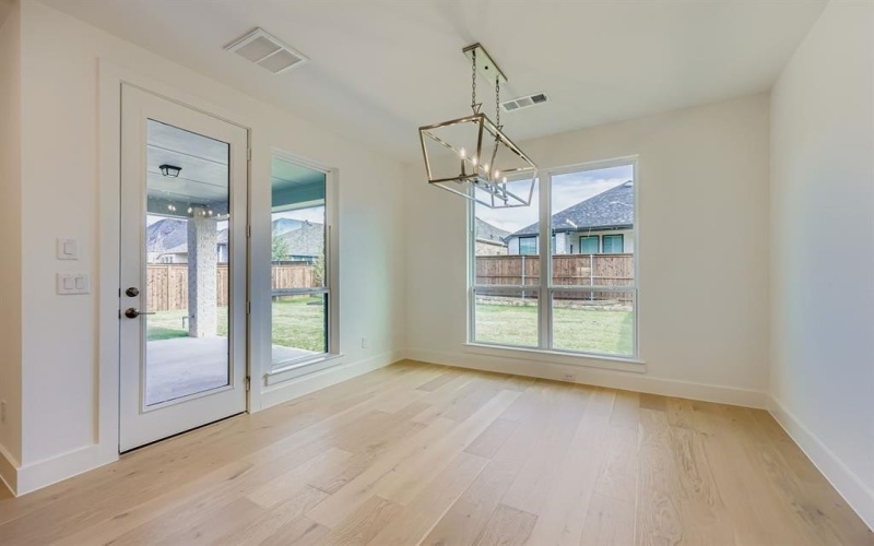 1817 Flowerfield Lane, Mansfield, TX 76063, 4 Bedrooms Bedrooms, ,2 BathroomsBathrooms,Residential,For Sale,1817 Flowerfield Lane,0,21097421