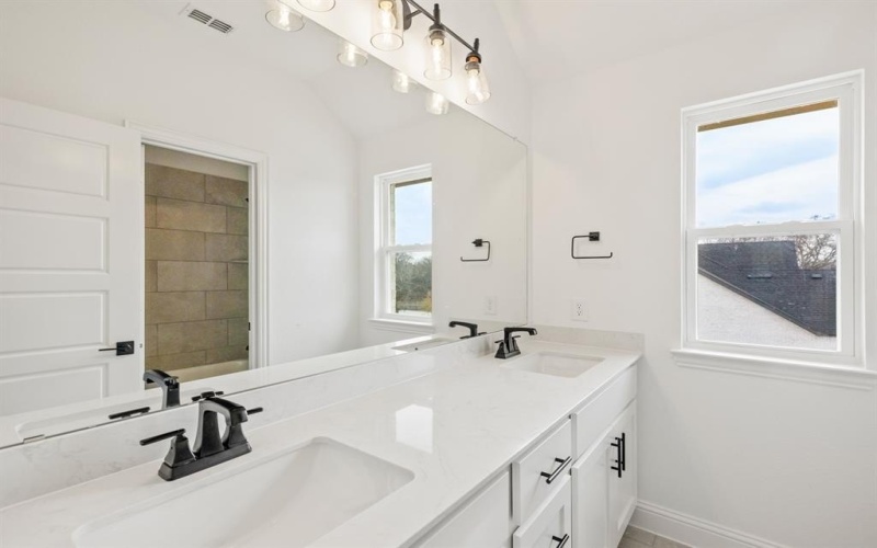 2904 Wallis Drive, Melissa, TX 75454, 5 Habitaciones Habitaciones , ,5 BañosBaños,Residential,En Venta,2904 Wallis Drive,0,21097469