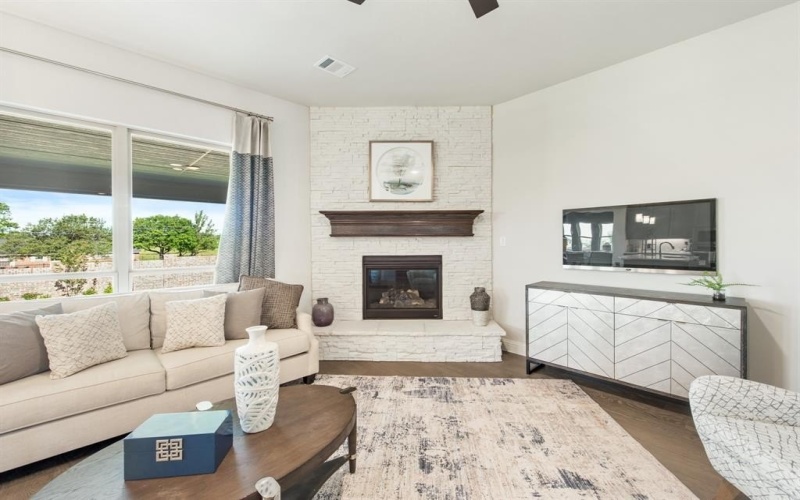 929 Eisley Drive, DeSoto, TX 75115, 4 Habitaciones Habitaciones , ,3 BañosBaños,Residential,En Venta,929 Eisley Drive,0,21097478