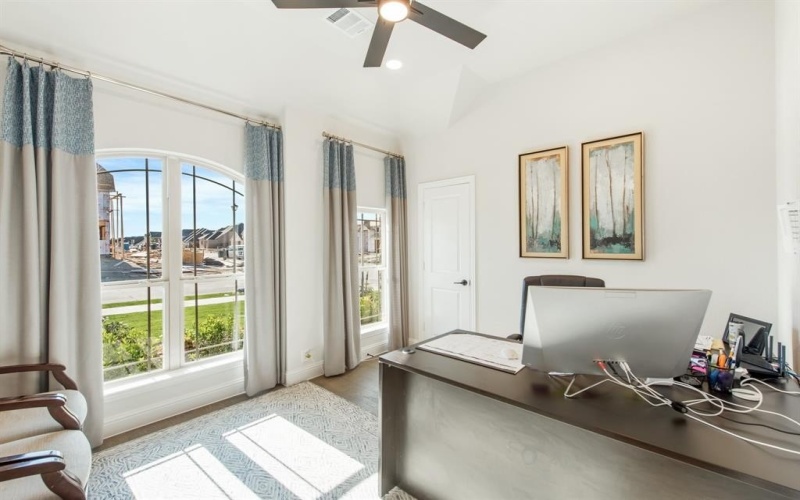 929 Eisley Drive, DeSoto, TX 75115, 4 Habitaciones Habitaciones , ,3 BañosBaños,Residential,En Venta,929 Eisley Drive,0,21097478