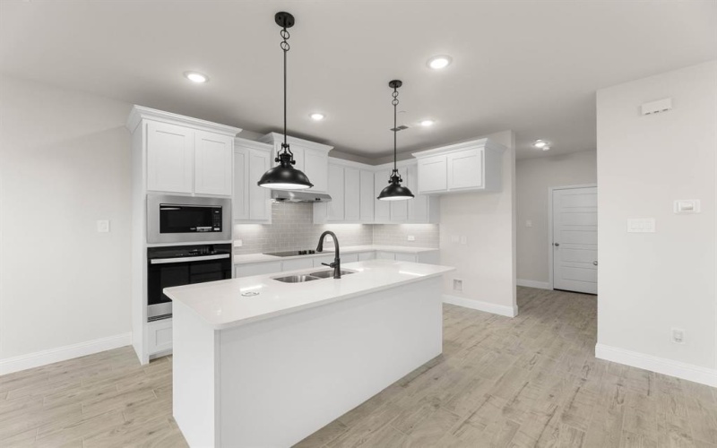 655 Sandiford Court, Mansfield, TX 76063, 3 Habitaciones Habitaciones , ,2 BañosBaños,Residential,En Venta,655 Sandiford Court,0,21097570