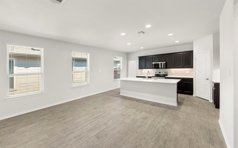 1713 Meadow Crest Drive, Aubrey, TX 76227, 3 Habitaciones Habitaciones , ,2 BañosBaños,Residential,En Venta,1713 Meadow Crest Drive,0,21097572