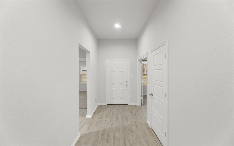 2609 Streamside Drive, Burleson, TX 76028, 4 Habitaciones Habitaciones , ,3 BañosBaños,Residential,En Venta,2609 Streamside Drive,0,21097581