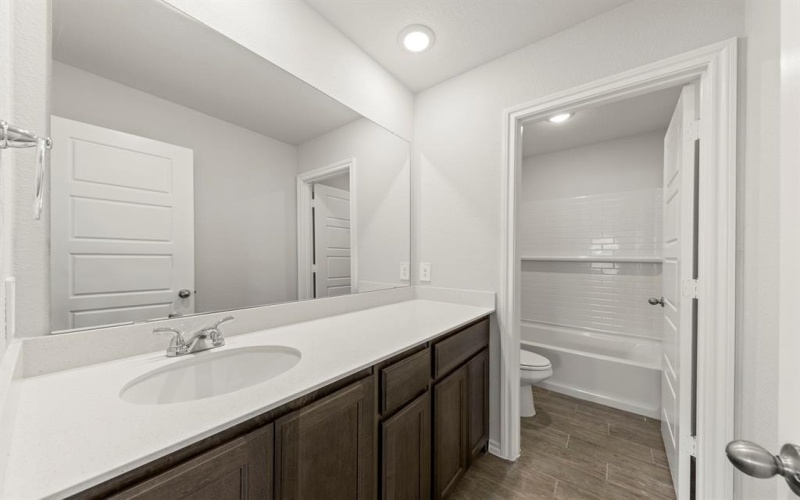 1700 Edgeway Drive, Aubrey, TX 76227, 3 Bedrooms Bedrooms, ,2 BathroomsBathrooms,Residential,For Sale,1700 Edgeway Drive,0,21097583