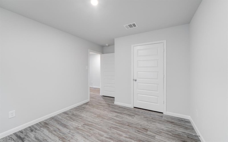 323 Blue Bird Lane, Mineola, TX 75773, 4 Habitaciones Habitaciones , ,2 BañosBaños,Residential,En Venta,323 Blue Bird Lane,0,21097602