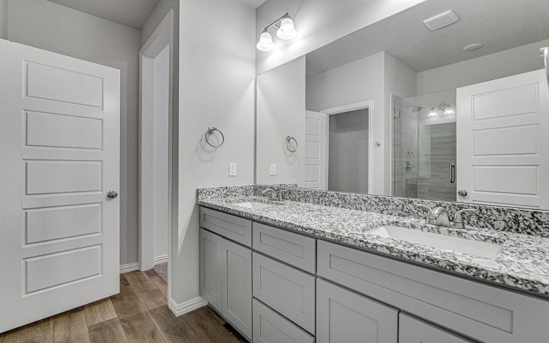 432 Wilshire Avenue, Azle, TX 76020, 4 Habitaciones Habitaciones , ,2 BañosBaños,Residential,En Venta,432 Wilshire Avenue,0,21097611