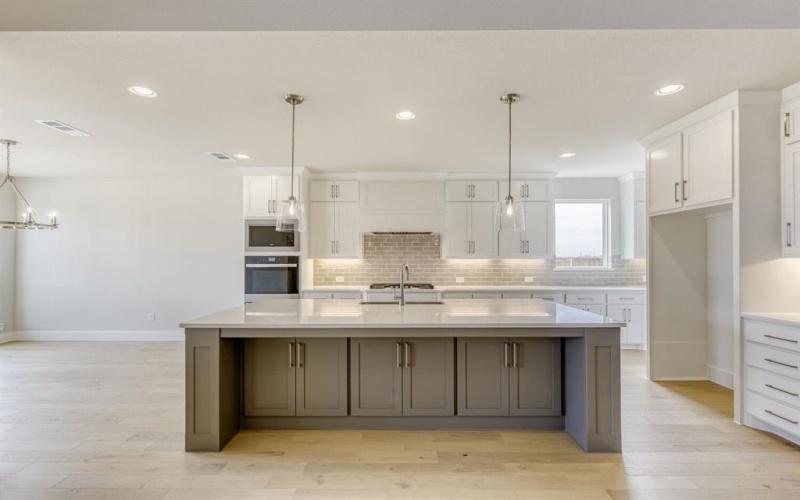 728 Treeline Way, Mansfield, TX 76063, 4 Habitaciones Habitaciones , ,5 BañosBaños,Residential,En Venta,728 Treeline Way,0,21097699