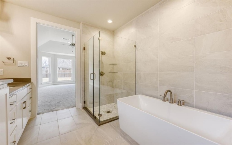 728 Treeline Way, Mansfield, TX 76063, 4 Habitaciones Habitaciones , ,5 BañosBaños,Residential,En Venta,728 Treeline Way,0,21097699