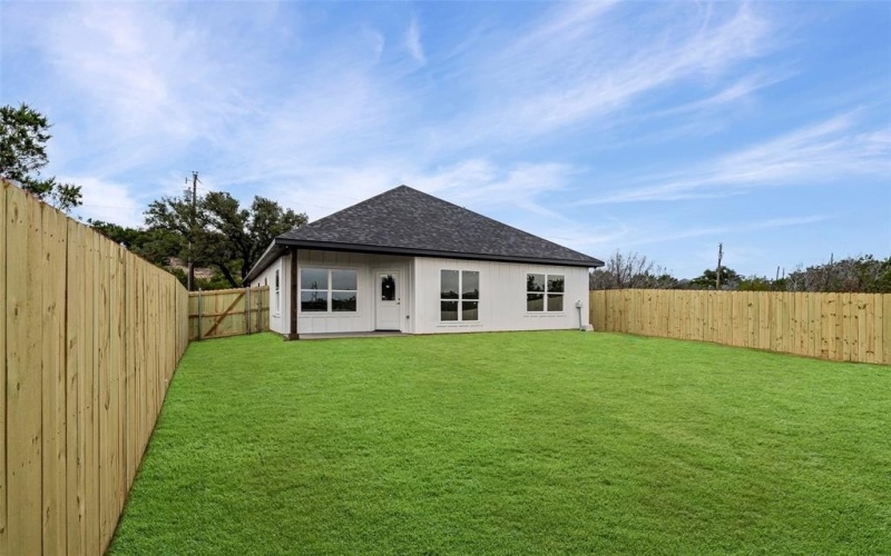 921 Thicket Trail, Granbury, TX 76048, 3 Bedrooms Bedrooms, ,2 BathroomsBathrooms,Residential,For Sale,921 Thicket Trail,0,21097764