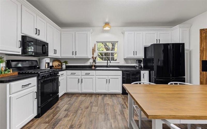 4027 State Highway 69 S, Greenville, TX 75402, 4 Bedrooms Bedrooms, ,2 BathroomsBathrooms,Residential,For Sale,4027 State Highway 69 S,0,21095716