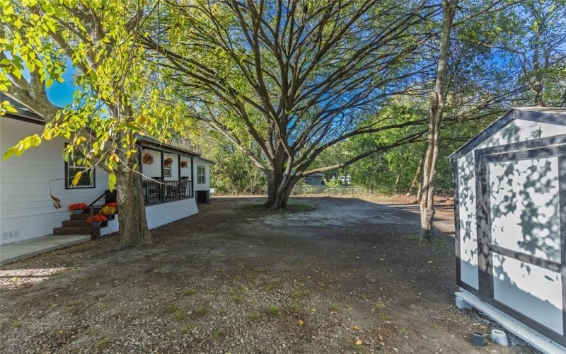 4027 State Highway 69 S, Greenville, TX 75402, 4 Bedrooms Bedrooms, ,2 BathroomsBathrooms,Residential,For Sale,4027 State Highway 69 S,0,21095716