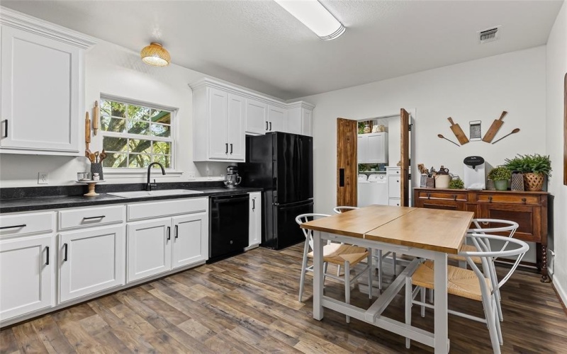 4027 State Highway 69 S, Greenville, TX 75402, 4 Bedrooms Bedrooms, ,2 BathroomsBathrooms,Residential,For Sale,4027 State Highway 69 S,0,21095716