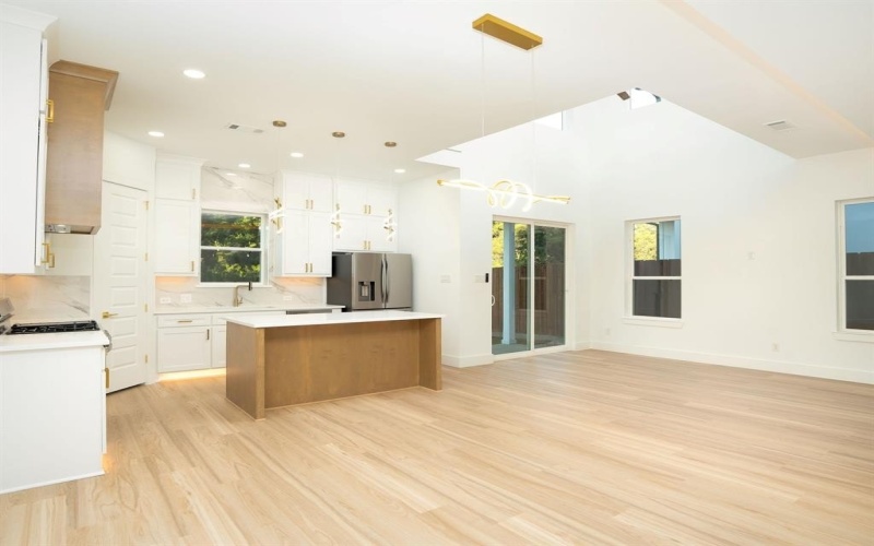 5849 Millar Drive, Dallas, TX 75236, 4 Bedrooms Bedrooms, ,3 BathroomsBathrooms,Residential,For Sale,5849 Millar Drive,0,21096364