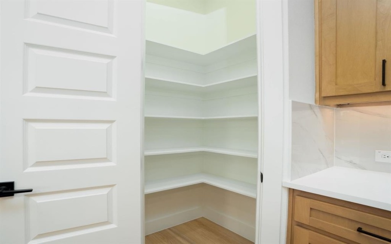 5851 Millar Drive, Dallas, TX 75236, 4 Bedrooms Bedrooms, ,3 BathroomsBathrooms,Residential,For Sale,5851 Millar Drive,0,21096457