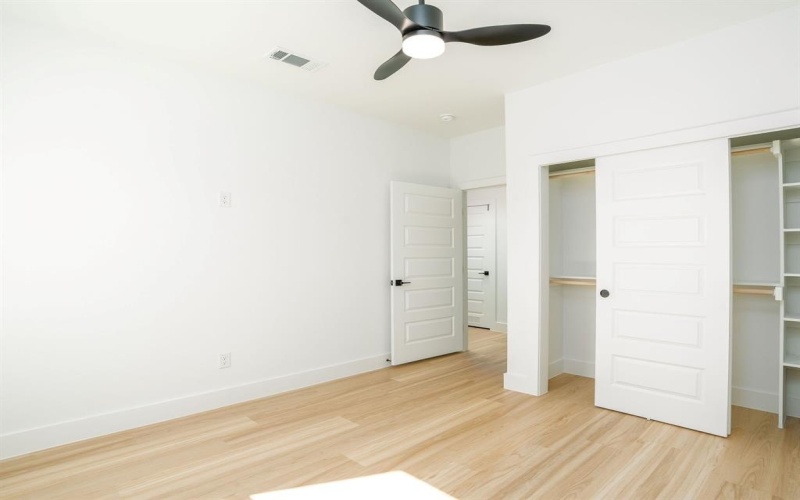 5851 Millar Drive, Dallas, TX 75236, 4 Bedrooms Bedrooms, ,3 BathroomsBathrooms,Residential,For Sale,5851 Millar Drive,0,21096457