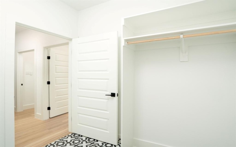 5851 Millar Drive, Dallas, TX 75236, 4 Bedrooms Bedrooms, ,3 BathroomsBathrooms,Residential,For Sale,5851 Millar Drive,0,21096457