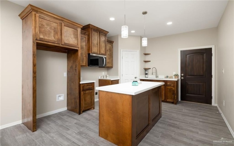 2761 Naples Street, Weslaco, TX 78596, 3 Bedrooms Bedrooms, ,2 BathroomsBathrooms,Residential,For Sale,2761 Naples Street,0,485560