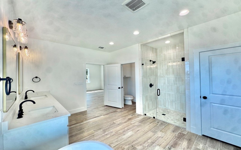 130 Homer Dr, Kerrville, TX 78028, 3 Bedrooms Bedrooms, ,2 BathroomsBathrooms,Residential,For Sale,130 Homer Dr,0,120747