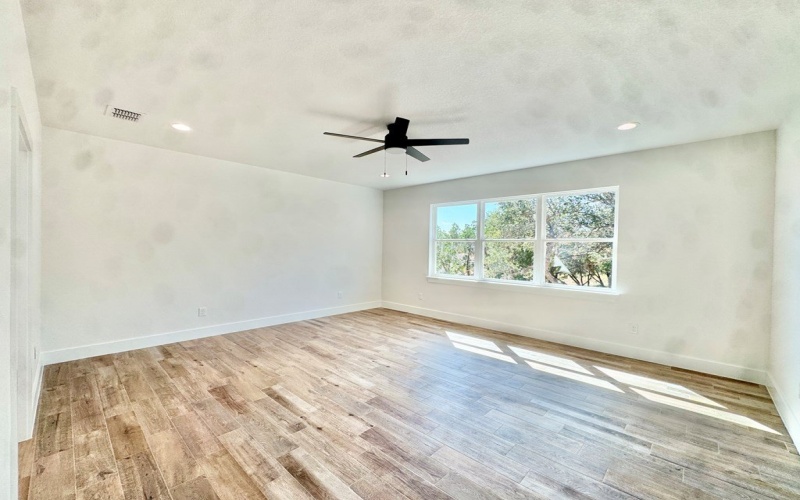 130 Homer Dr, Kerrville, TX 78028, 3 Bedrooms Bedrooms, ,2 BathroomsBathrooms,Residential,For Sale,130 Homer Dr,0,120747