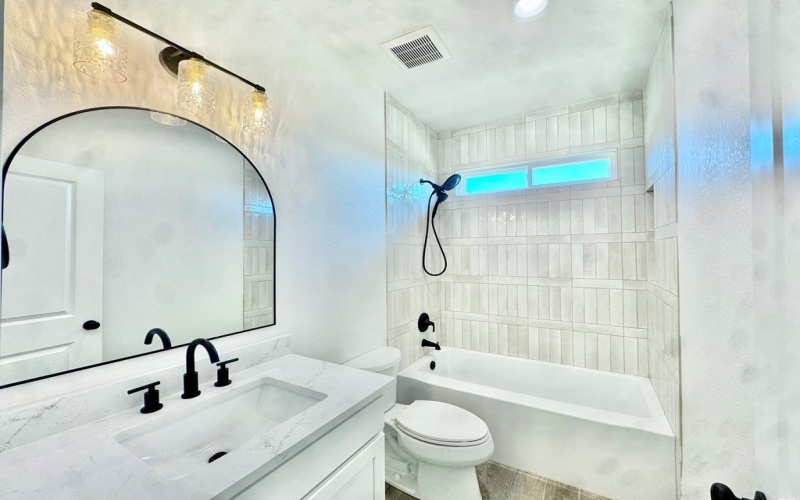 130 Homer Dr, Kerrville, TX 78028, 3 Bedrooms Bedrooms, ,2 BathroomsBathrooms,Residential,For Sale,130 Homer Dr,0,120747