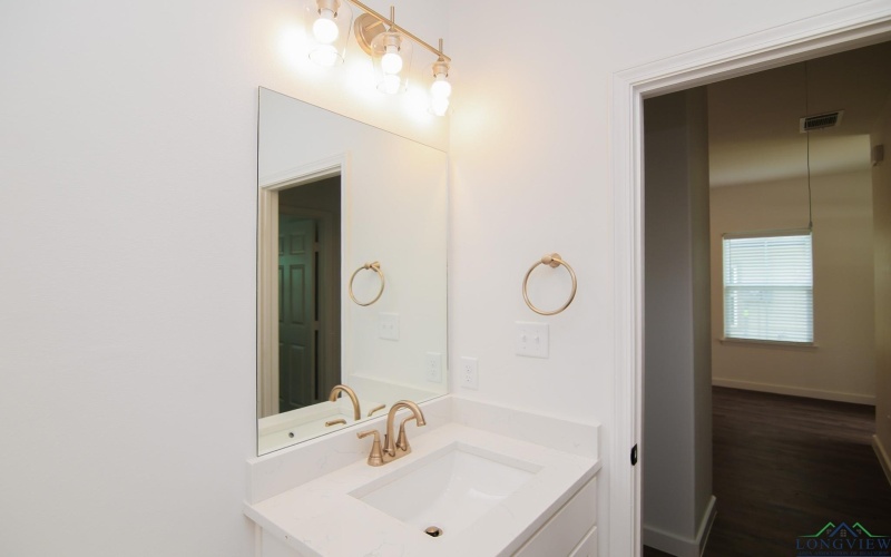 316 Bostic Dr, Longview, TX 75602, 3 Bedrooms Bedrooms, ,2 BathroomsBathrooms,Residential,For Sale,316 Bostic Dr,0,20252961