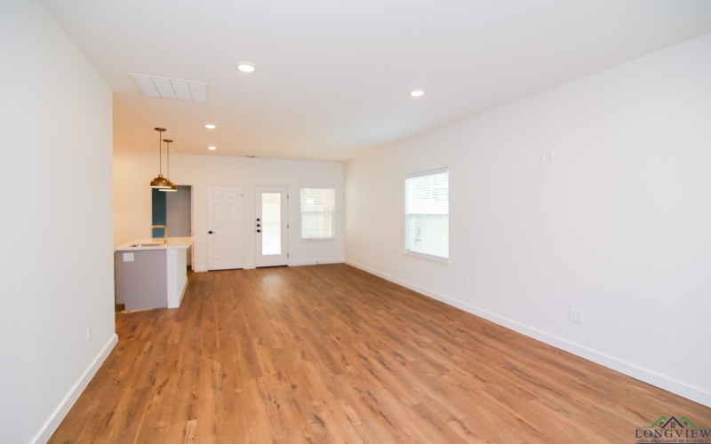 316 Bostic Dr, Longview, TX 75602, 3 Bedrooms Bedrooms, ,2 BathroomsBathrooms,Residential,For Sale,316 Bostic Dr,0,20252961