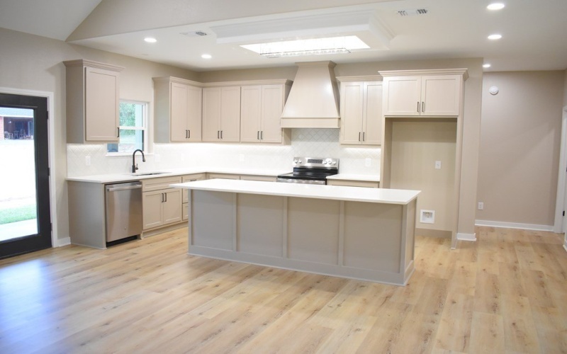 2713 Sullivan, Nacogdoches, TX 75964, 4 Bedrooms Bedrooms, ,2 BathroomsBathrooms,Residential,For Sale,2713 Sullivan,0,22501871