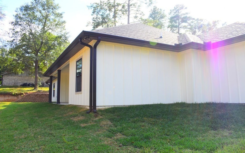 2713 Sullivan, Nacogdoches, TX 75964, 4 Bedrooms Bedrooms, ,2 BathroomsBathrooms,Residential,For Sale,2713 Sullivan,0,22501871