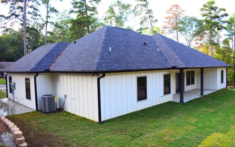 2713 Sullivan, Nacogdoches, TX 75964, 4 Bedrooms Bedrooms, ,2 BathroomsBathrooms,Residential,For Sale,2713 Sullivan,0,22501871