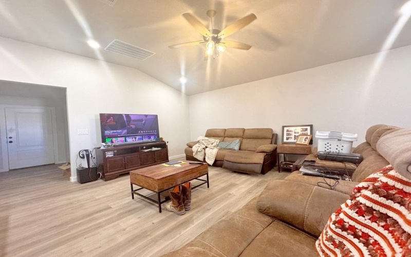 309 Panhandle Drive, Odessa, TX 79765, 4 Bedrooms Bedrooms, ,2 BathroomsBathrooms,Other,For Sale,309 Panhandle Drive,0,163984