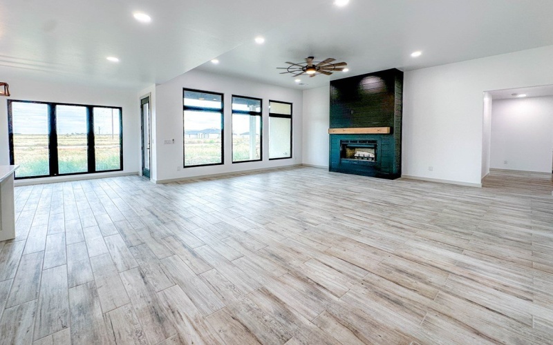 202 Private Road 302 – A, Seminole, TX 79360, 3 Habitaciones Habitaciones , ,2 BañosBaños,Residential,En Venta,202 Private Road 302 – A,0,163999