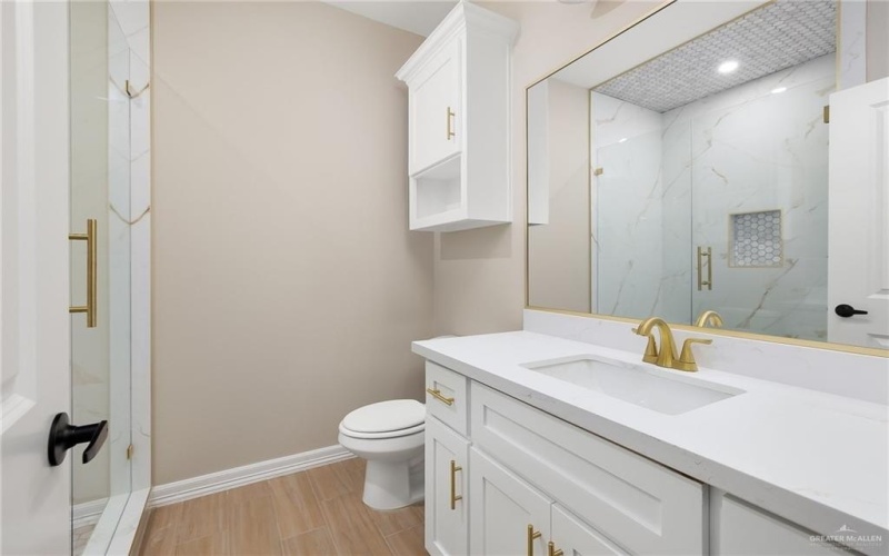 2612 E Guerlain Drive, Edinburg, TX 78542, 4 Bedrooms Bedrooms, ,2 BathroomsBathrooms,Residential,For Sale,2612 E Guerlain Drive,469191