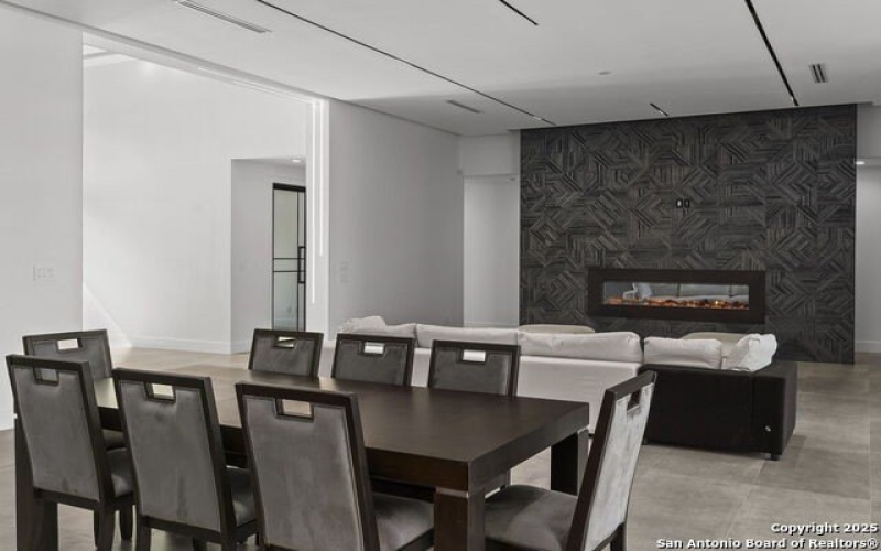 11019 Porter Springs, San Antonio, TX 78255, 4 Habitaciones Habitaciones , ,5 BañosBaños,Residential,En Venta,11019 Porter Springs,0,1918721