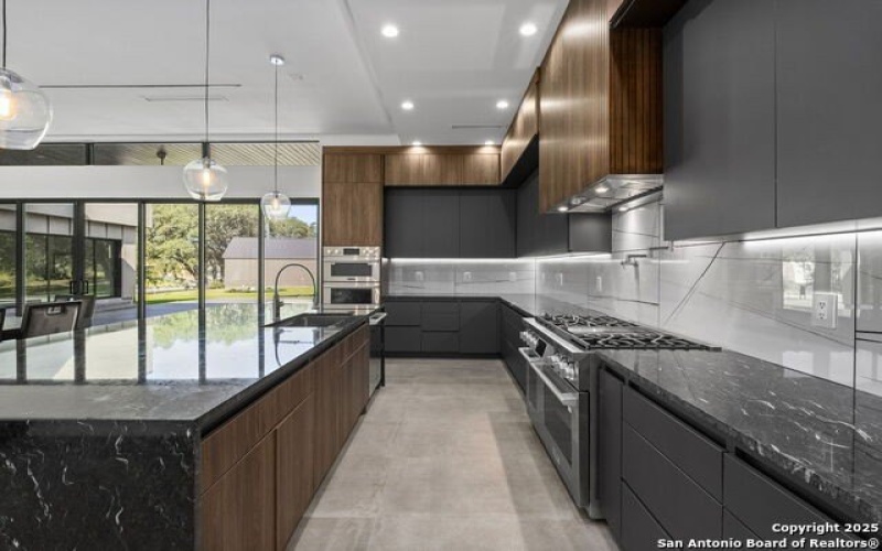 11019 Porter Springs, San Antonio, TX 78255, 4 Habitaciones Habitaciones , ,5 BañosBaños,Residential,En Venta,11019 Porter Springs,0,1918721