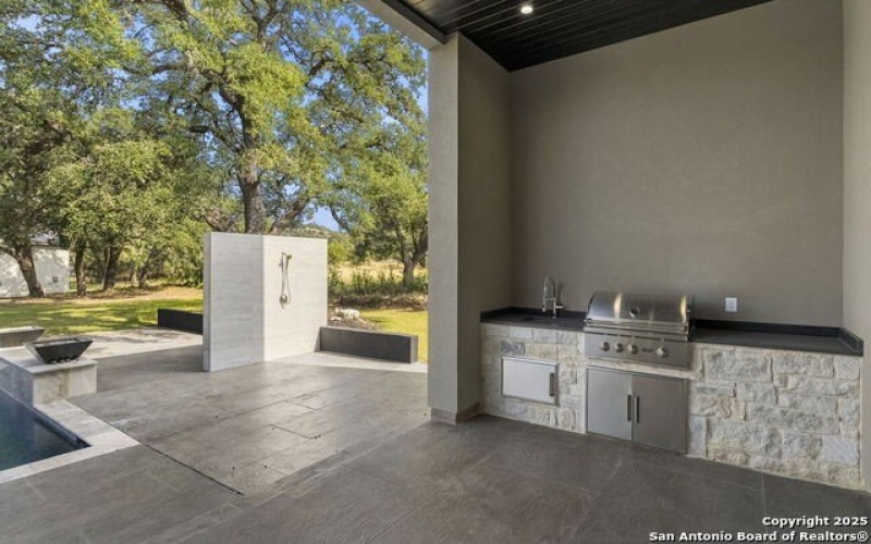 11019 Porter Springs, San Antonio, TX 78255, 4 Habitaciones Habitaciones , ,5 BañosBaños,Residential,En Venta,11019 Porter Springs,0,1918721